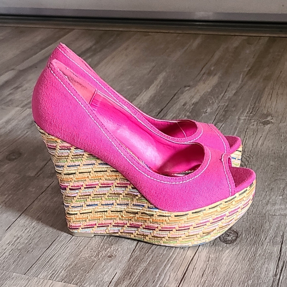 2 Lips Too Wedges
